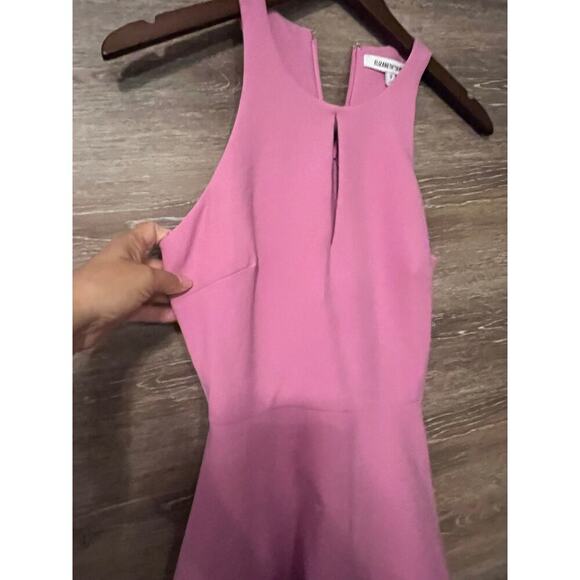 Elizabeth and James Size 2 Short Halter Pink Barbie Small - Picture 3 of 8